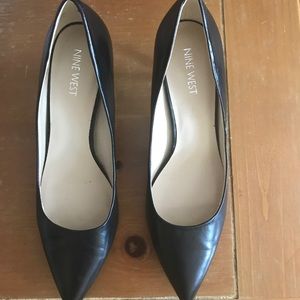 Nine West black pumps size 8 - never worn